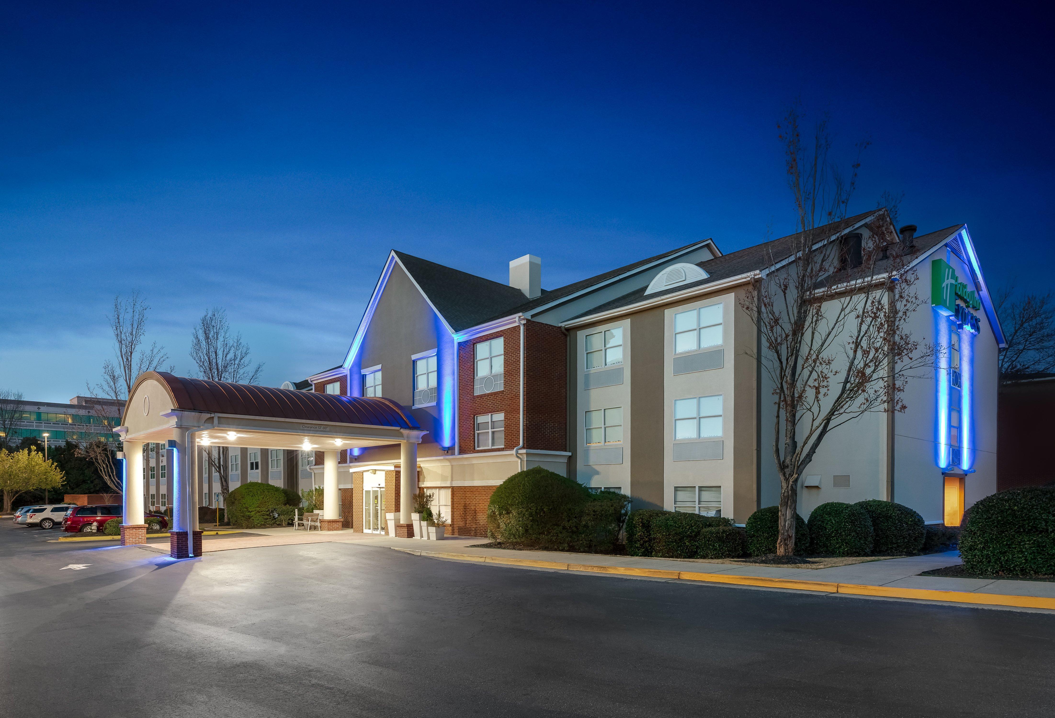 Holiday Inn Express Alpharetta - Roswell By Ihg Bagian luar foto
