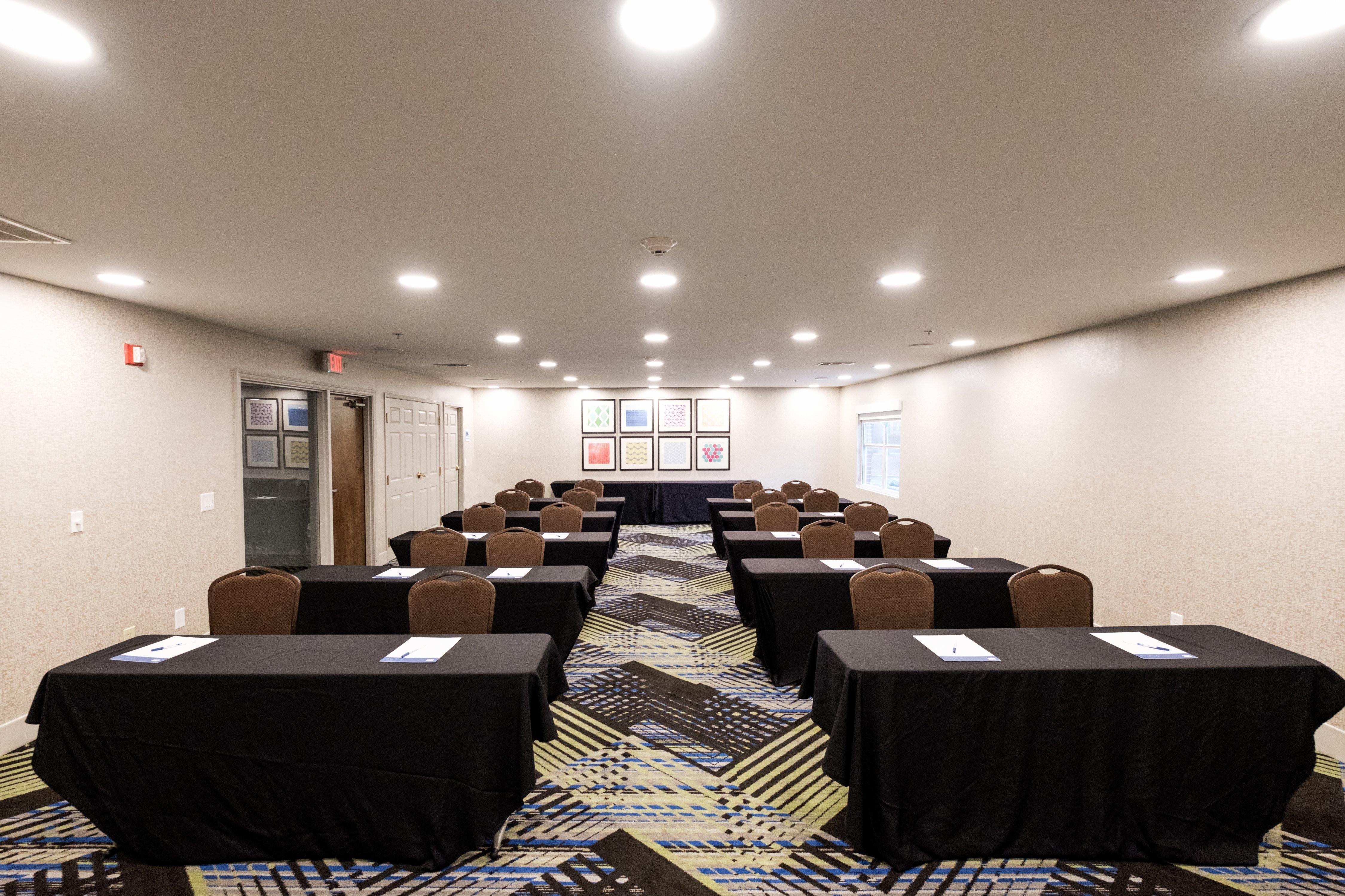 Holiday Inn Express Alpharetta - Roswell By Ihg Bagian luar foto