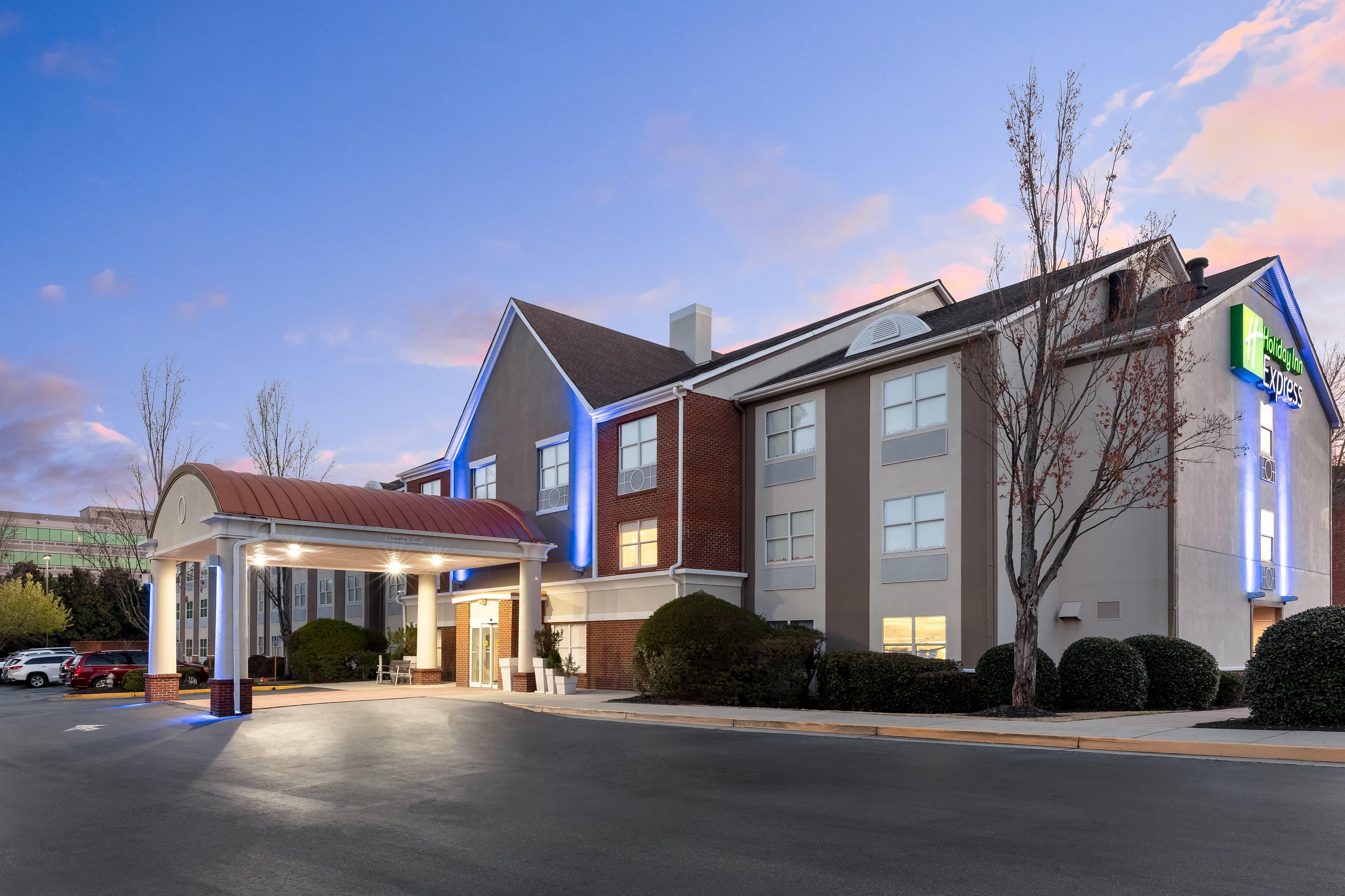 Holiday Inn Express Alpharetta - Roswell By Ihg Bagian luar foto