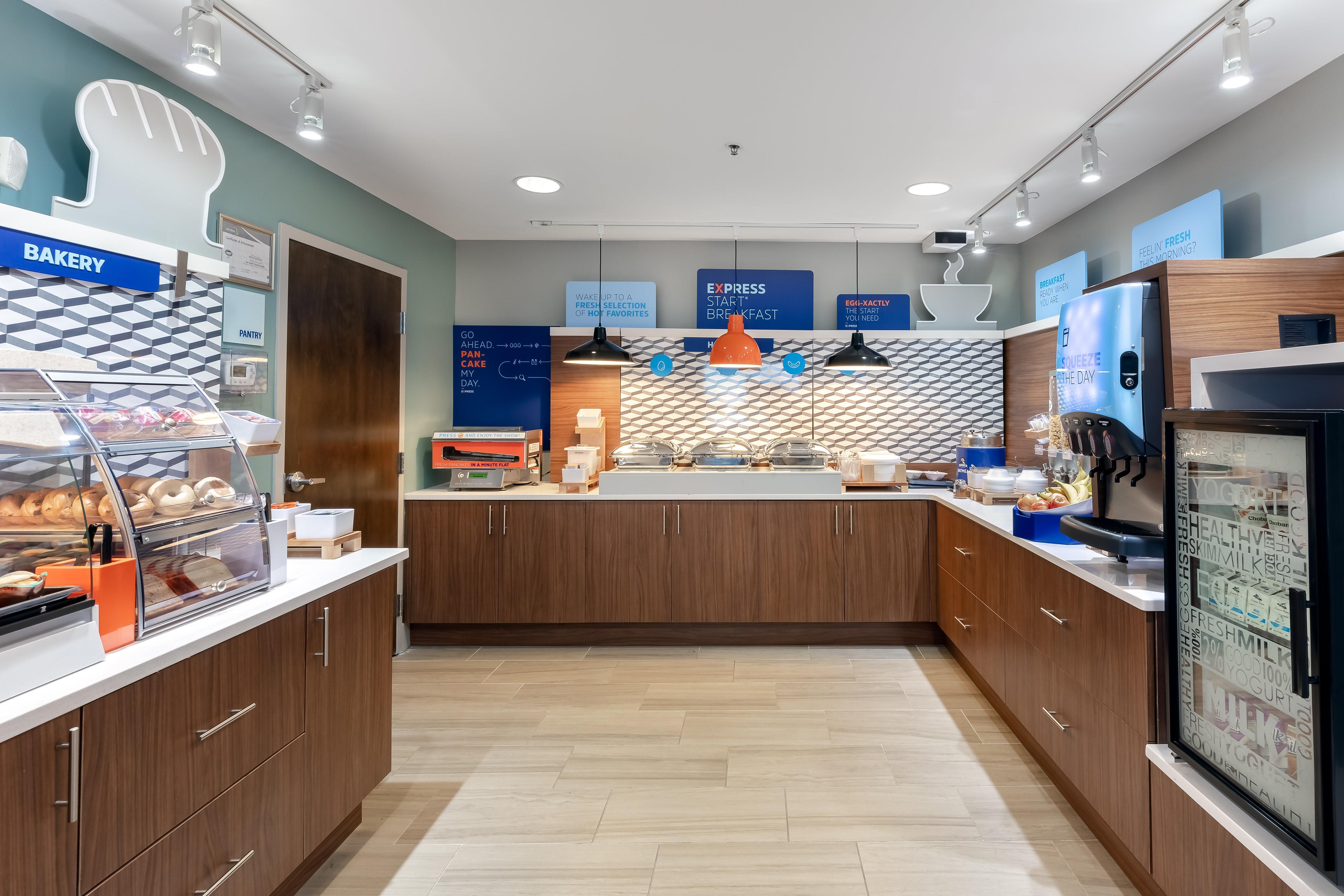 Holiday Inn Express Alpharetta - Roswell By Ihg Bagian luar foto