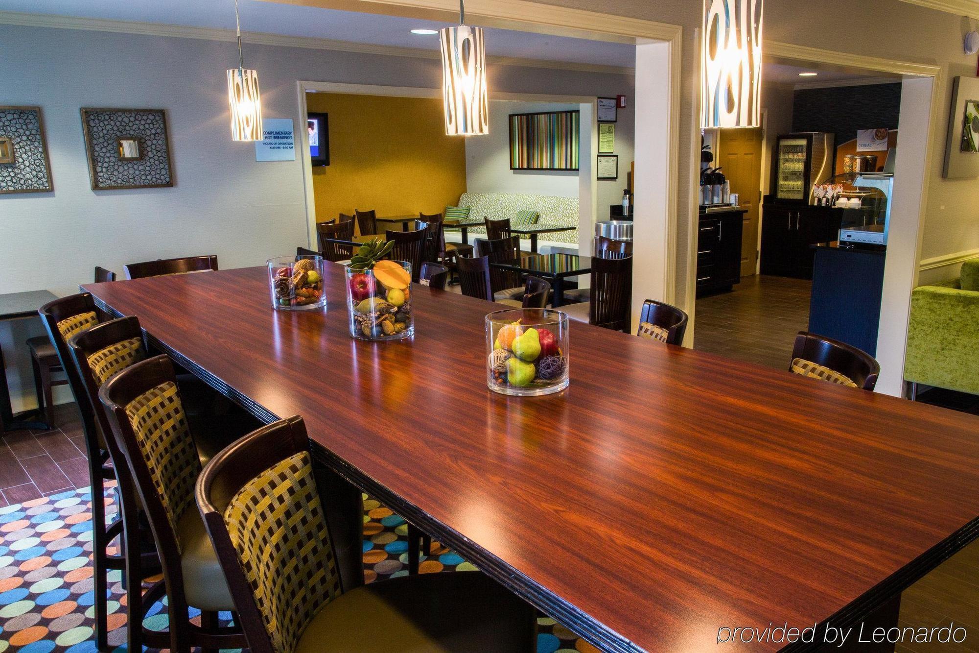 Holiday Inn Express Alpharetta - Roswell By Ihg Bagian luar foto