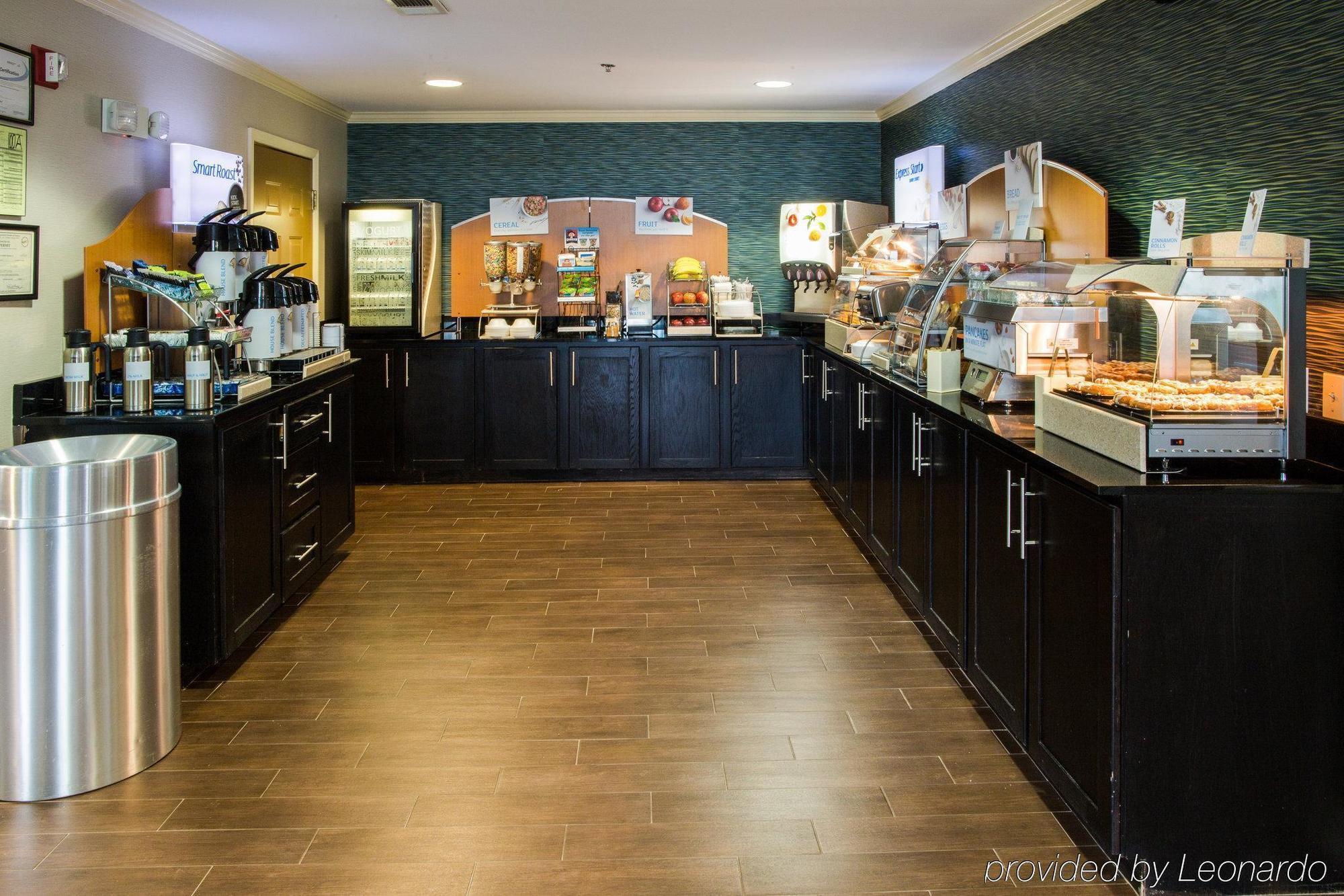 Holiday Inn Express Alpharetta - Roswell By Ihg Bagian luar foto