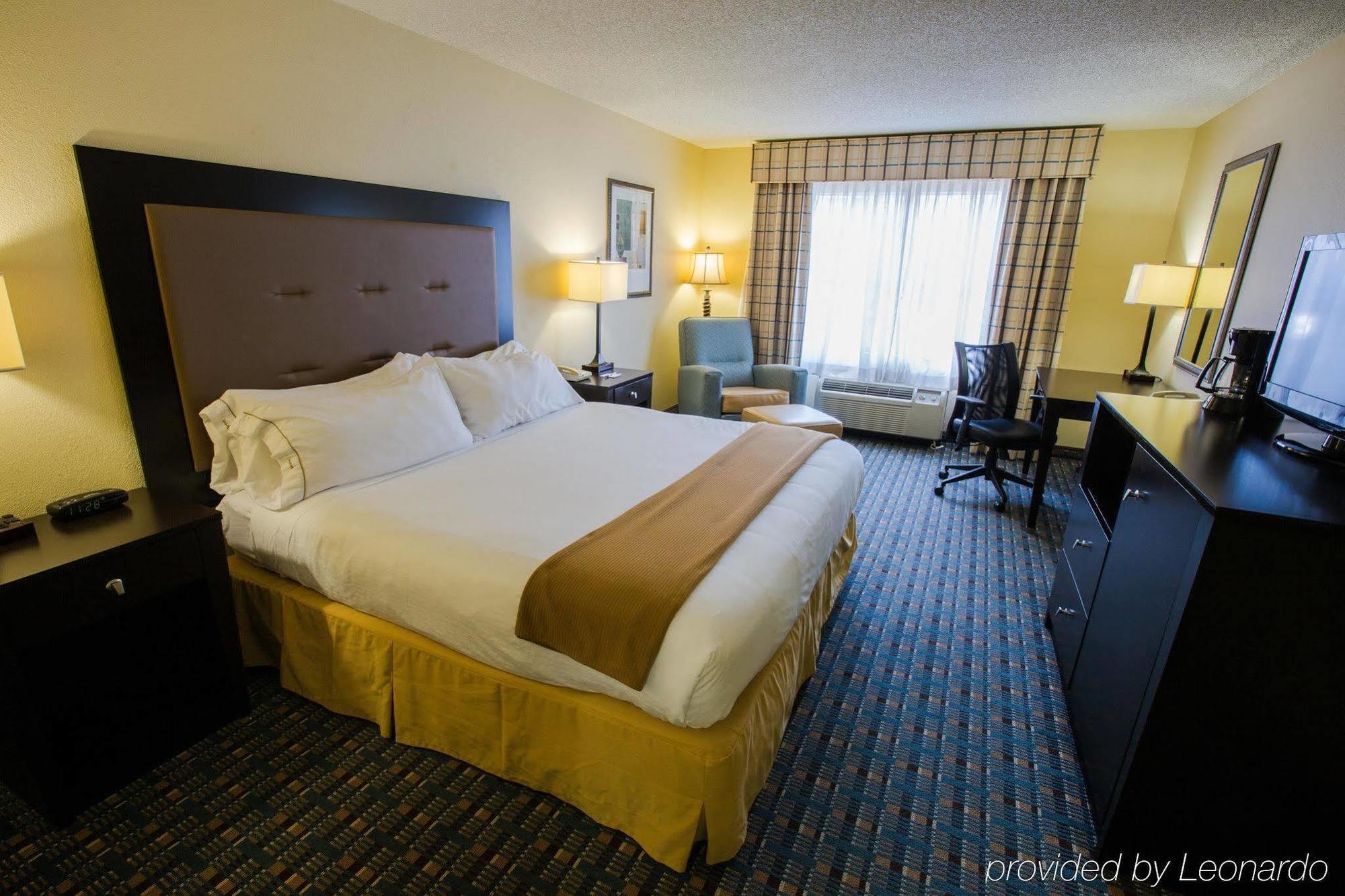 Holiday Inn Express Alpharetta - Roswell By Ihg Bagian luar foto